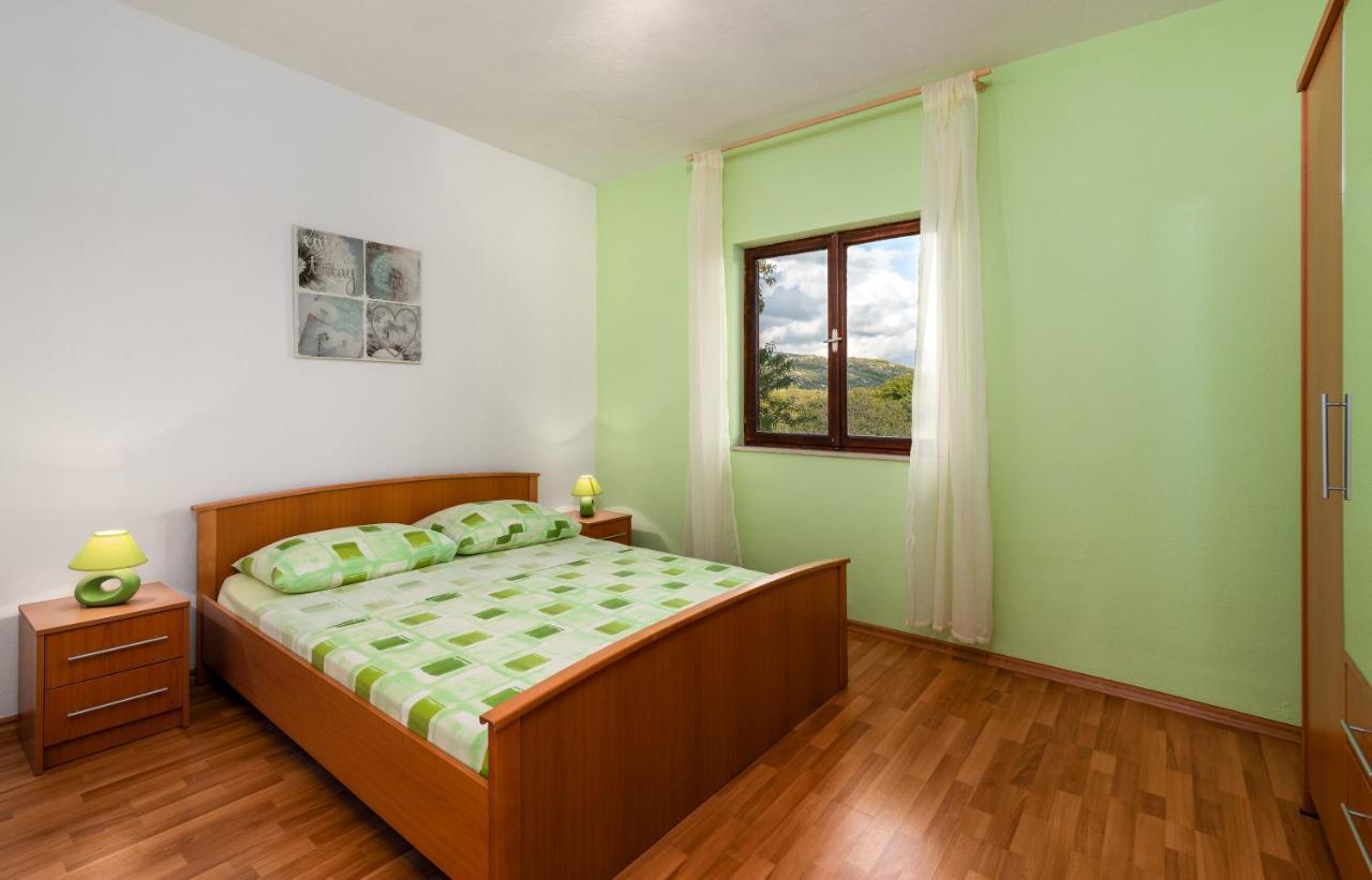 Central Dalmatian Pool&Grill House Gustirna Экстерьер фото